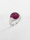 Anello con Pietra Orientale e Diamanti