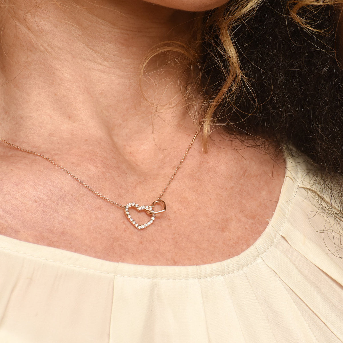 Collana Marco Gerbella Cuori Incrociati e Diamanti