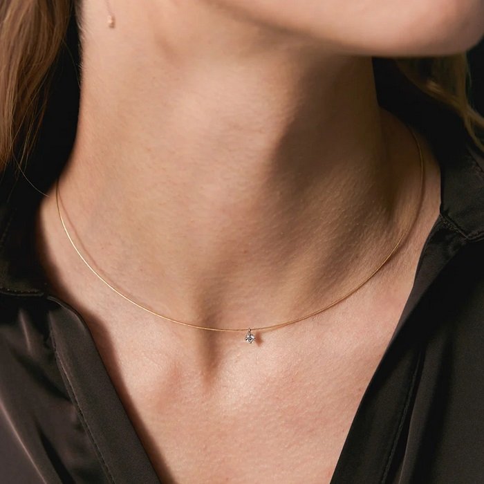 Girocollo Cavetto in Filo D'oro e Diamante