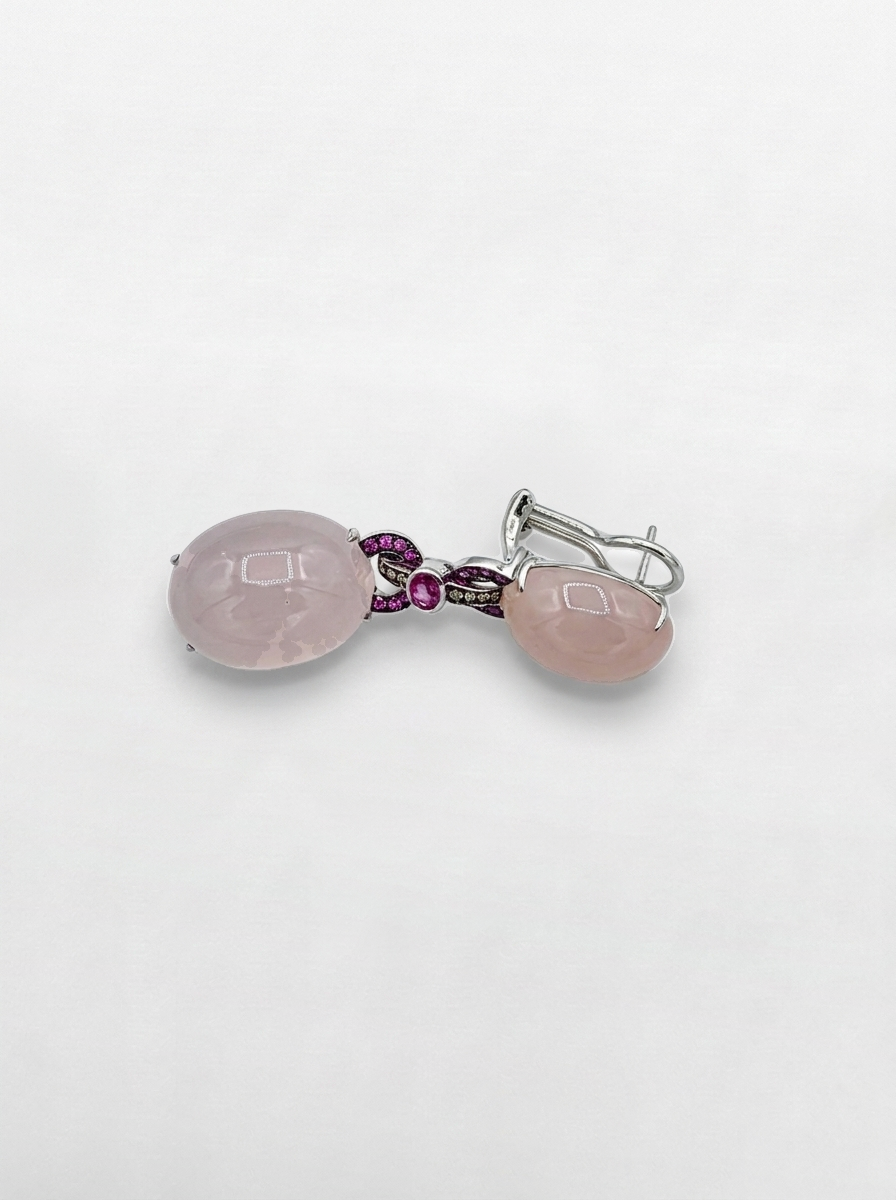 Orecchini in Oro Bianco con Brillanti e Zaffiri Rosa